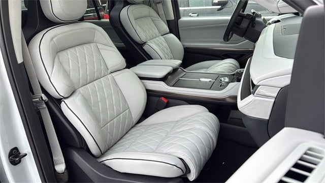 2026 Lincoln Navigator L Black Label