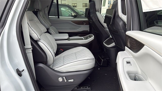 2026 Lincoln Navigator L Black Label