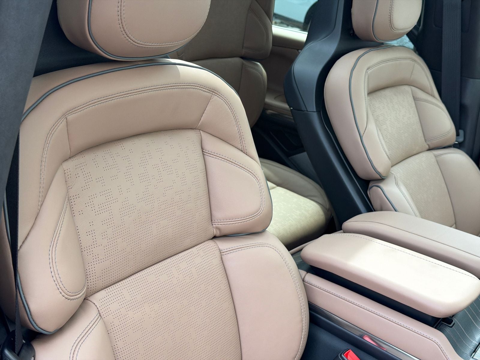 2026 Lincoln Navigator L Black Label