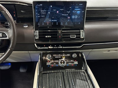 2022 Lincoln Navigator L Black Label