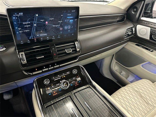 2022 Lincoln Navigator L Black Label