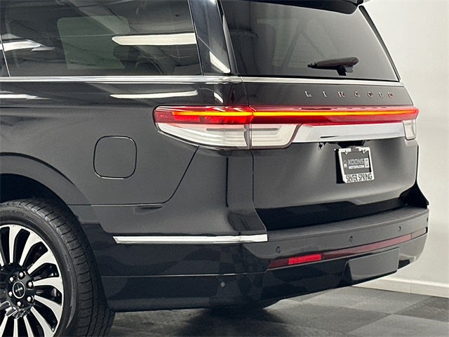 2022 Lincoln Navigator L Black Label