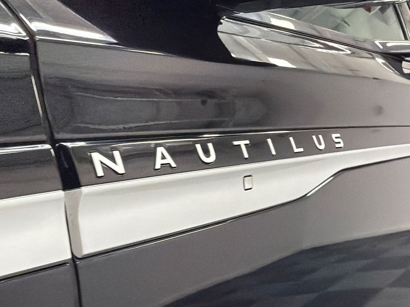 2024 Lincoln Nautilus Reserve