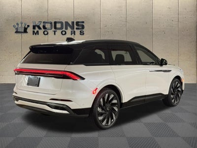 2024 Lincoln Nautilus Reserve