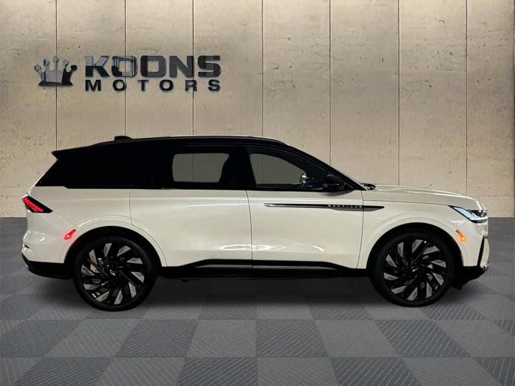 2024 Lincoln Nautilus Reserve
