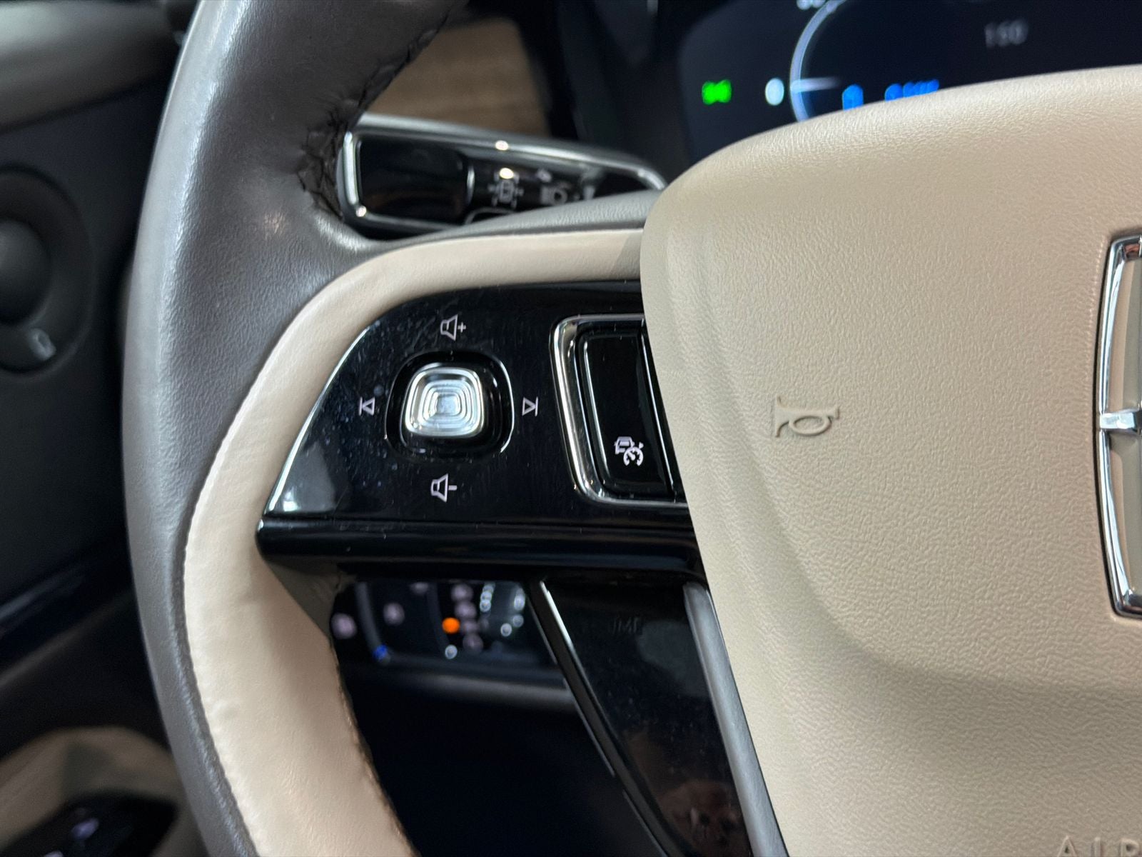 2022 Lincoln Corsair Plug-In Hybrid Grand Touring