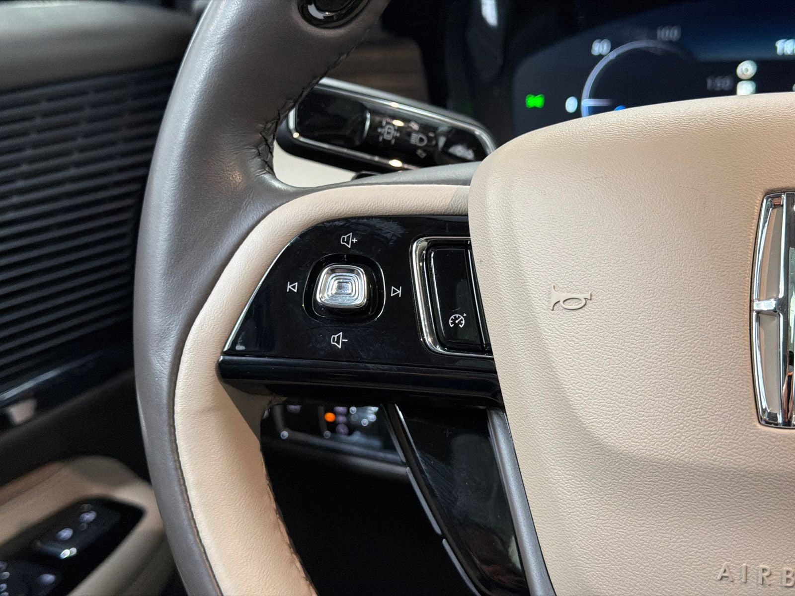 2022 Lincoln Corsair Plug-In Hybrid Grand Touring