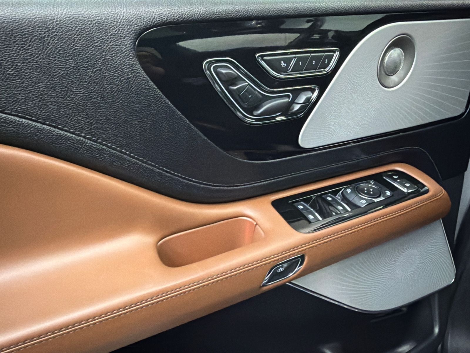 2023 Lincoln Aviator Plug-In Hybrid Grand Touring