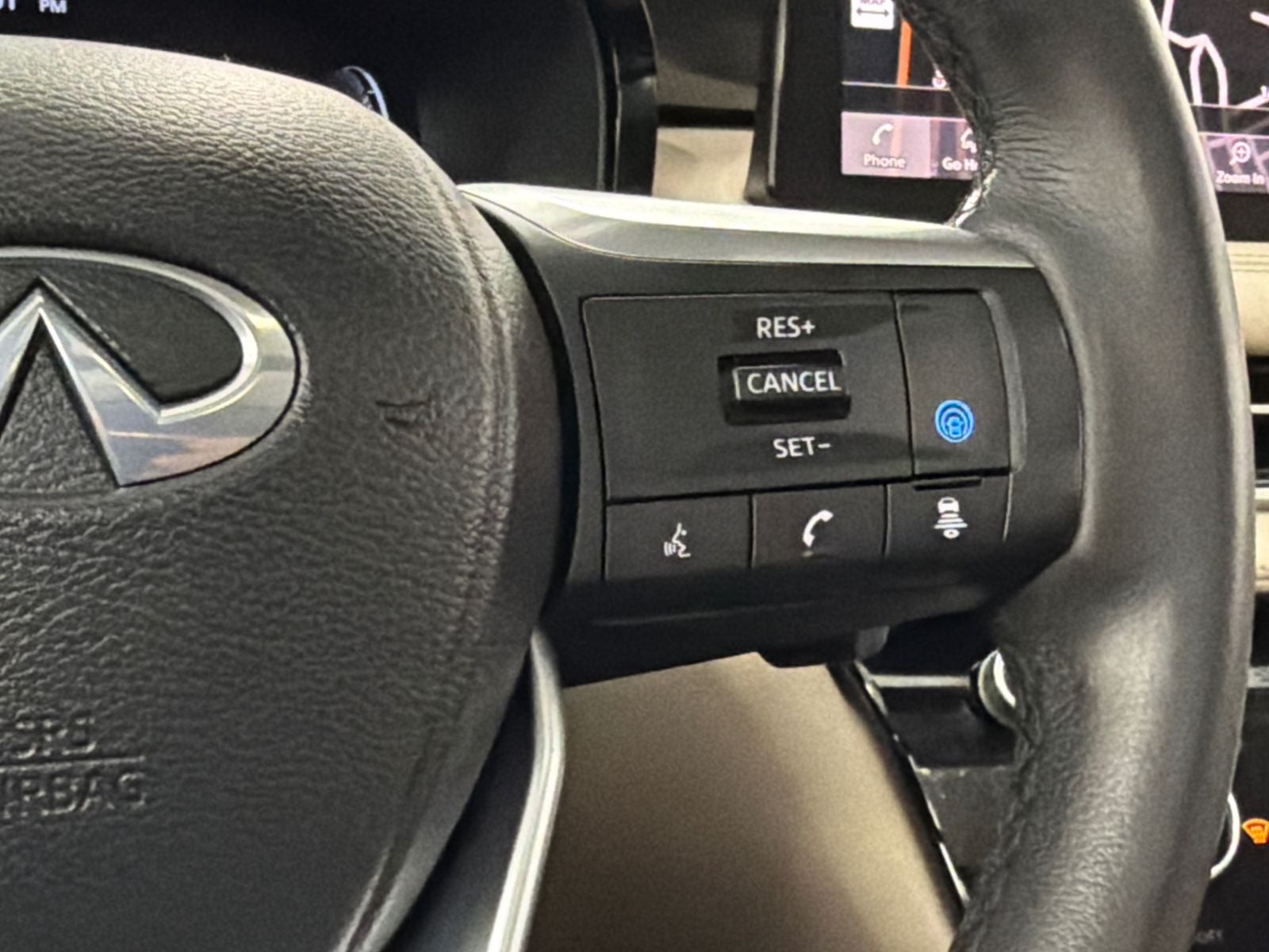 2024 INFINITI QX60 LUXE