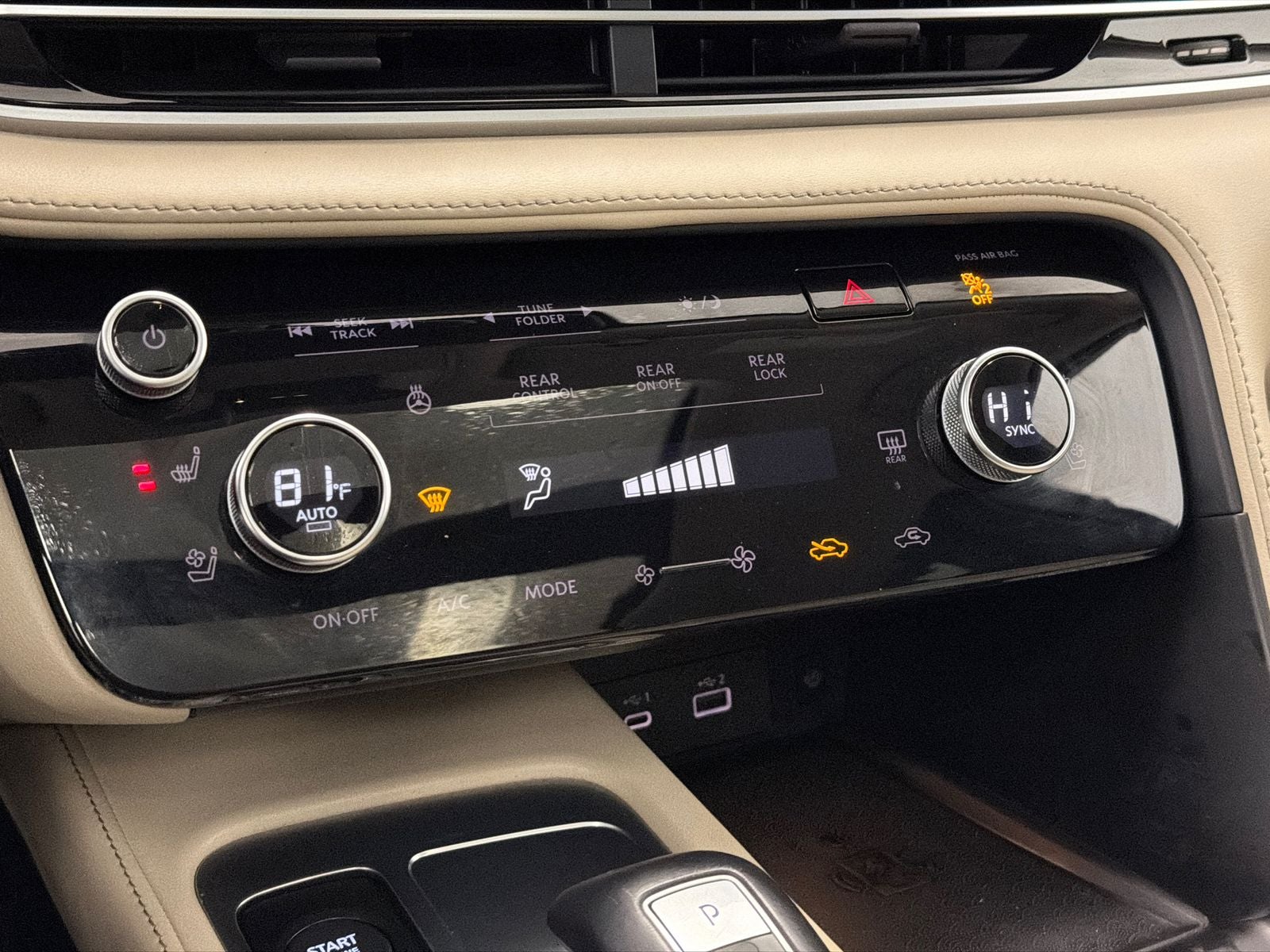 2024 INFINITI QX60 LUXE