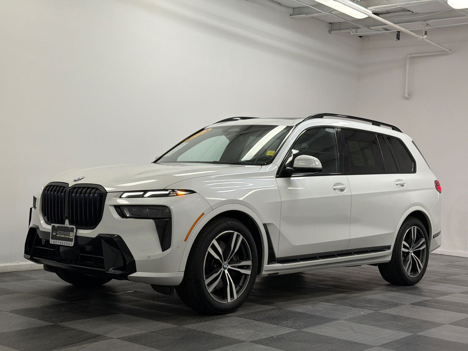 2023 BMW X7 xDrive40i