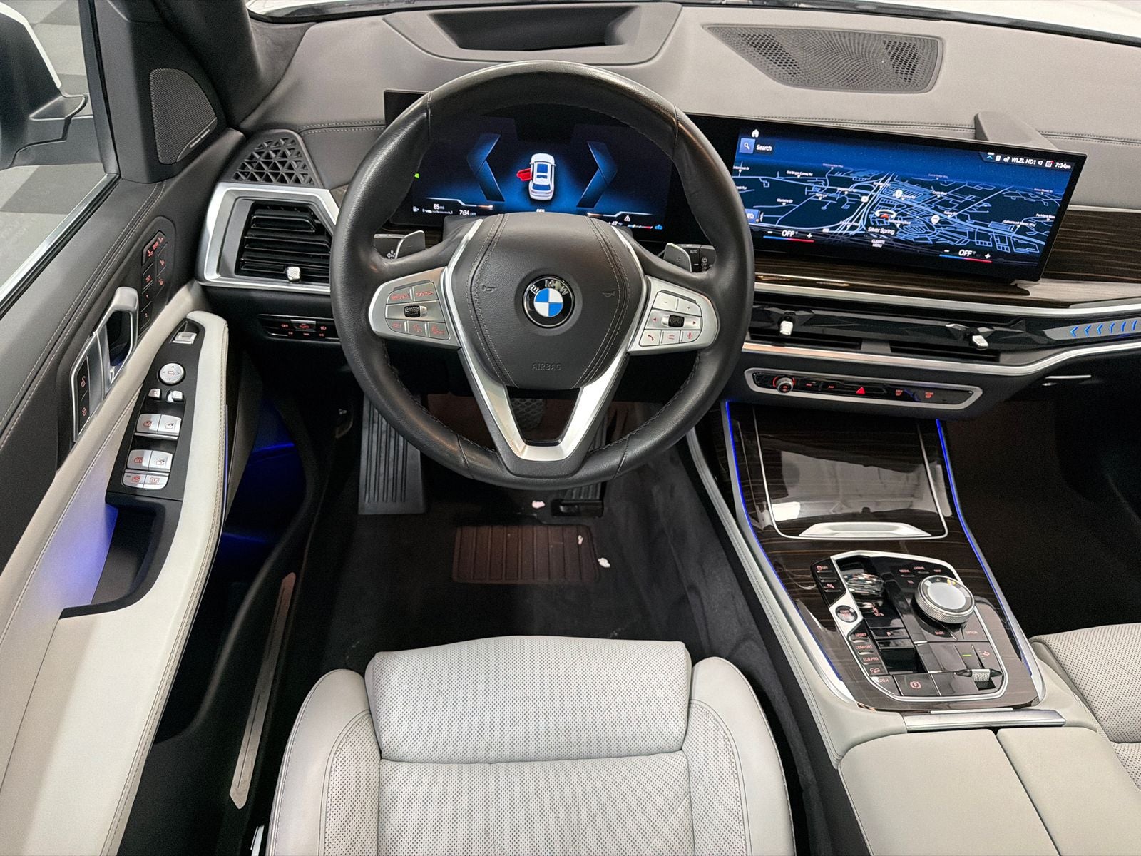 2023 BMW X7 xDrive40i