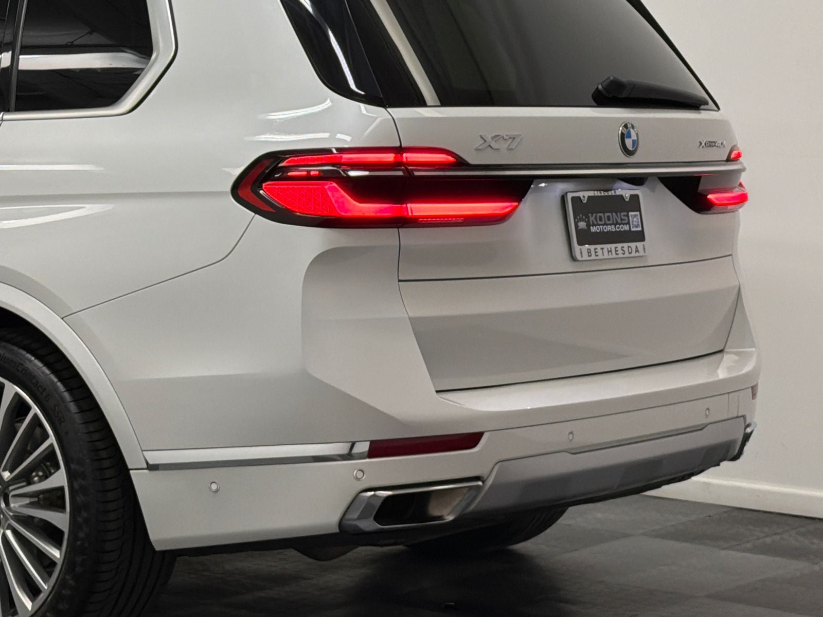 2023 BMW X7 xDrive40i