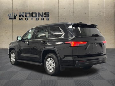 2023 Toyota Sequoia SR5