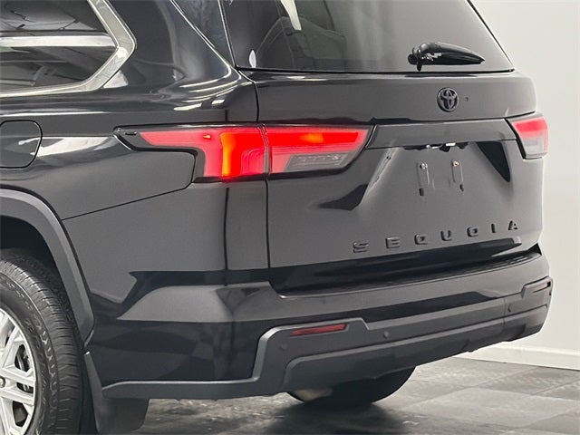 2023 Toyota Sequoia SR5