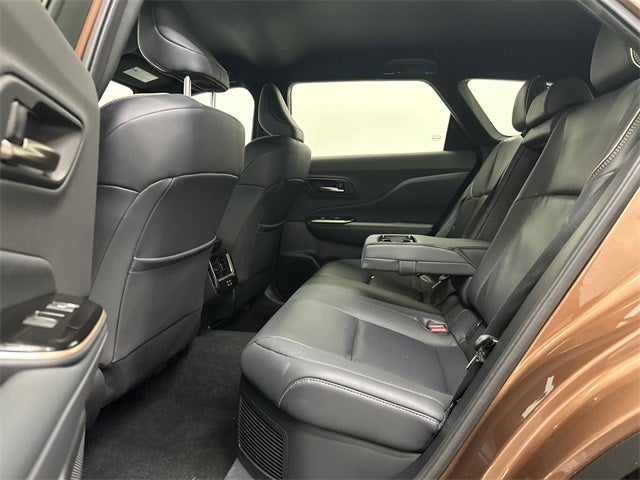 2025 Toyota Crown Signia XLE