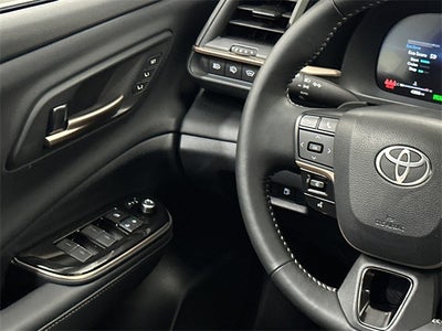 2025 Toyota Crown Signia XLE