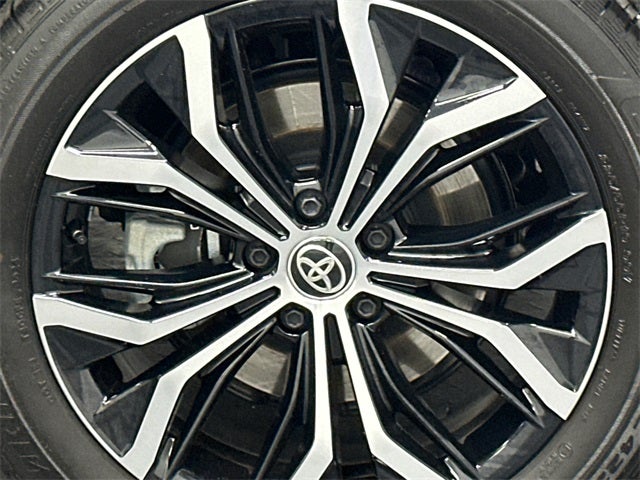 2025 Toyota Crown Signia XLE