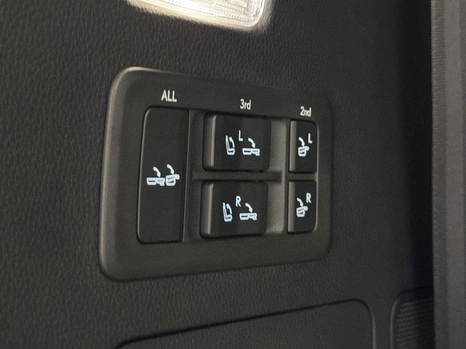 2025 Lexus LX 600 Luxury