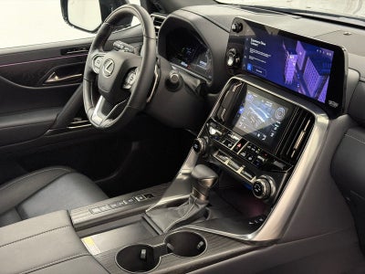 2025 Lexus LX 600 Luxury