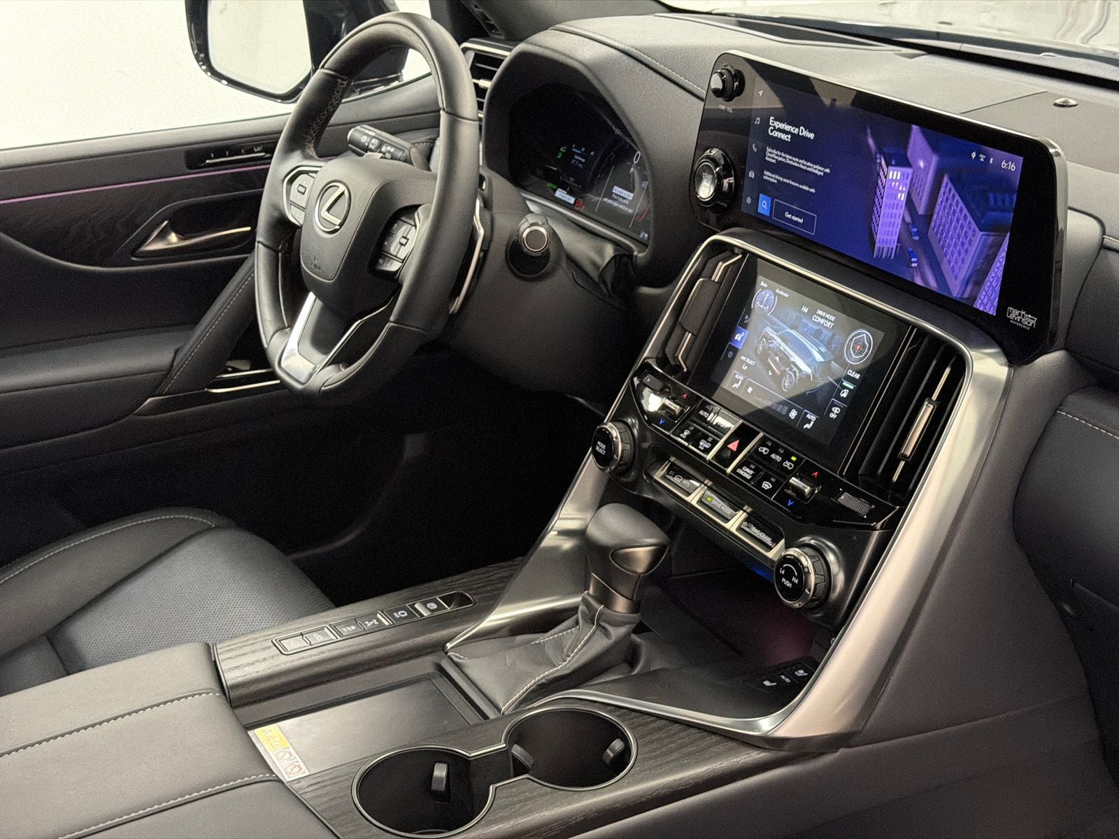 2025 Lexus LX 600 Luxury