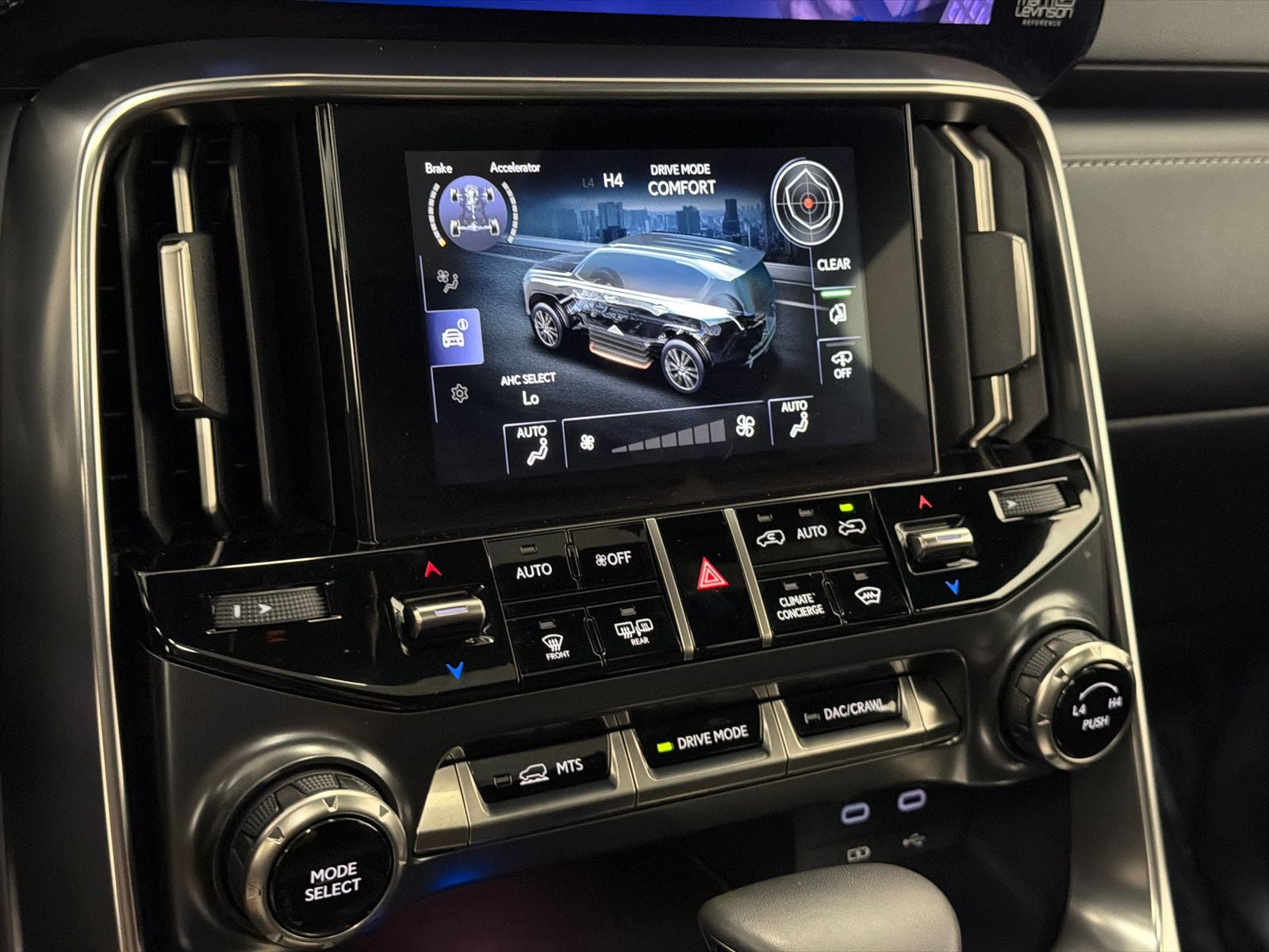 2025 Lexus LX 600 Luxury