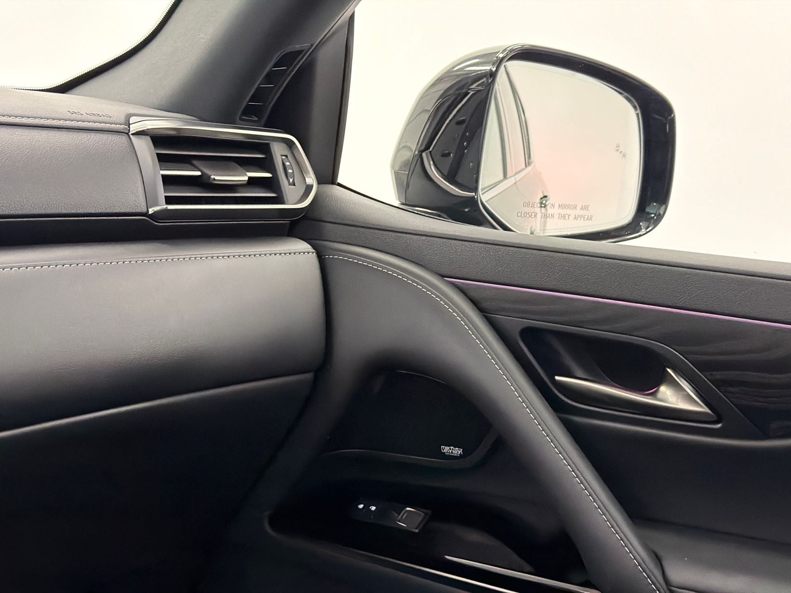 2025 Lexus LX 600 Luxury