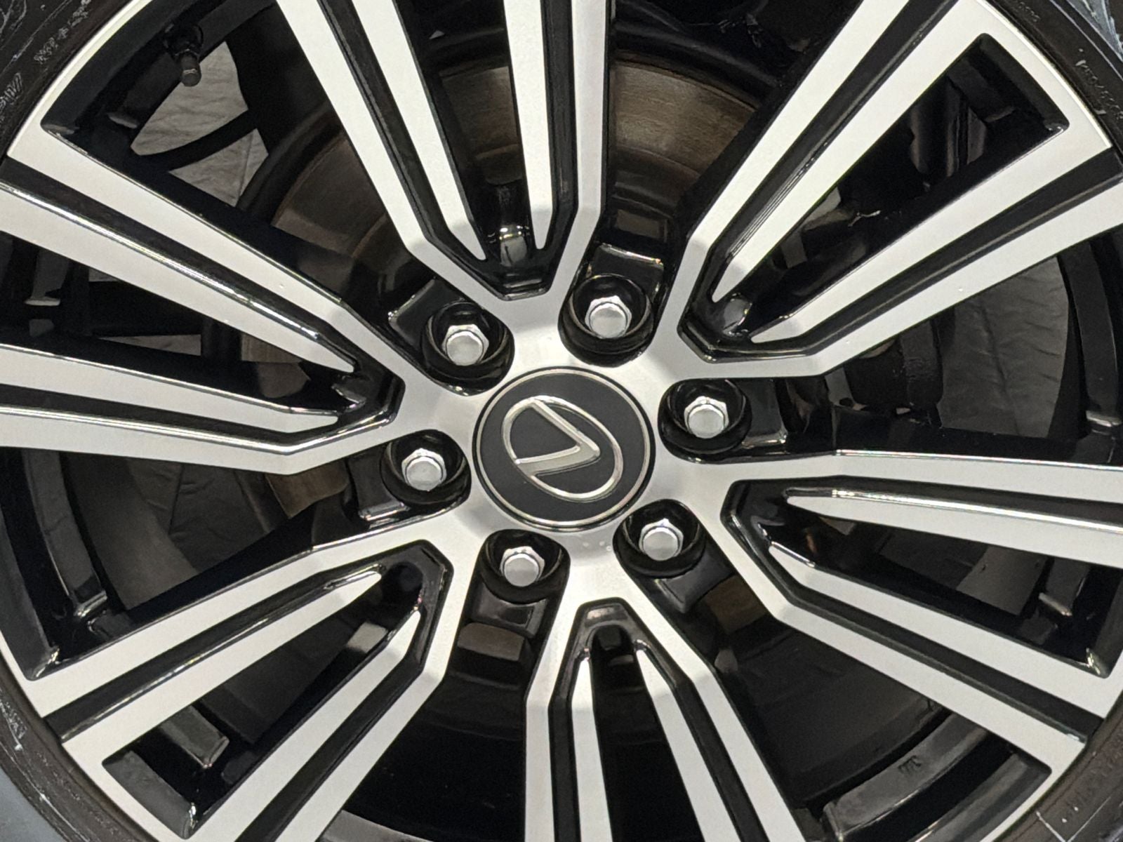 2025 Lexus LX 600 Luxury