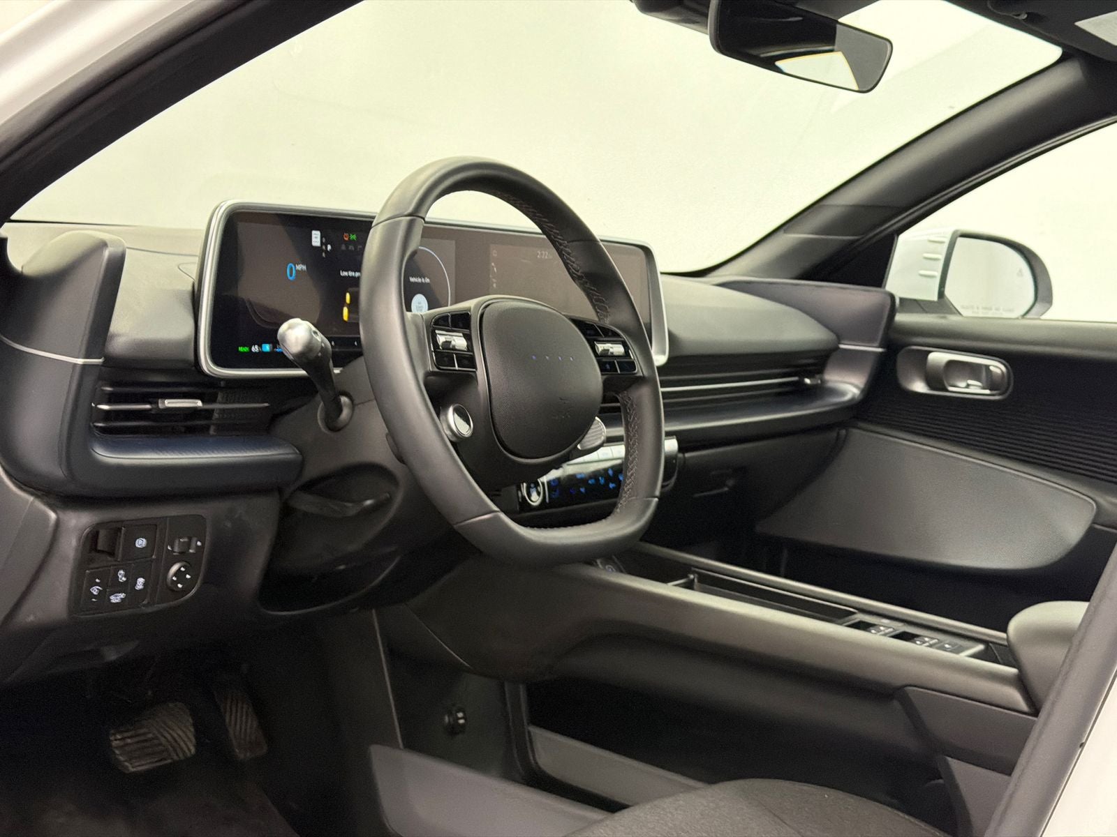 2024 Hyundai IONIQ 6 SE