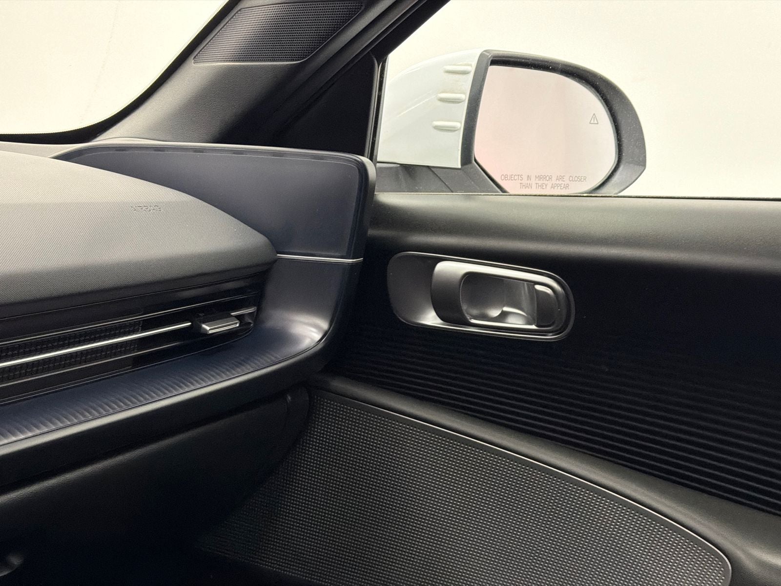 2024 Hyundai IONIQ 6 SE