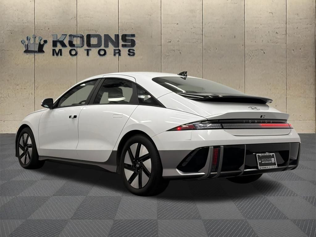 2024 Hyundai IONIQ 6 SE