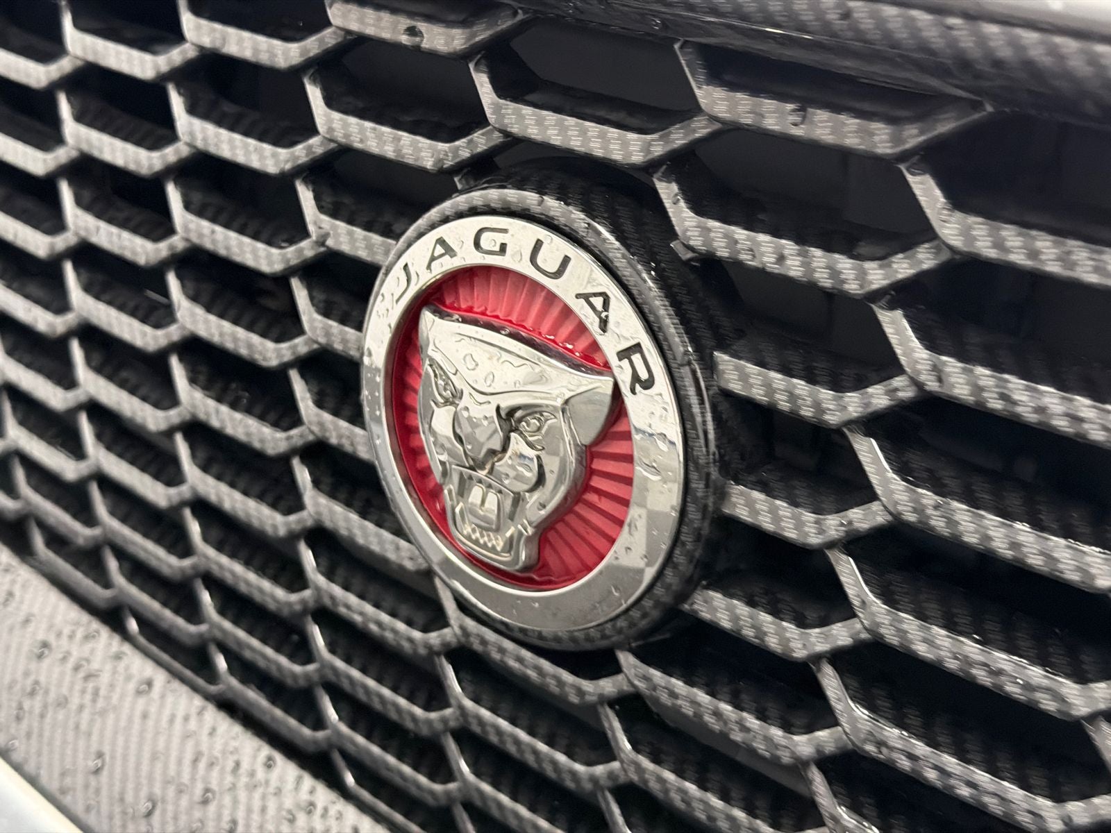 2018 Jaguar XE 25t