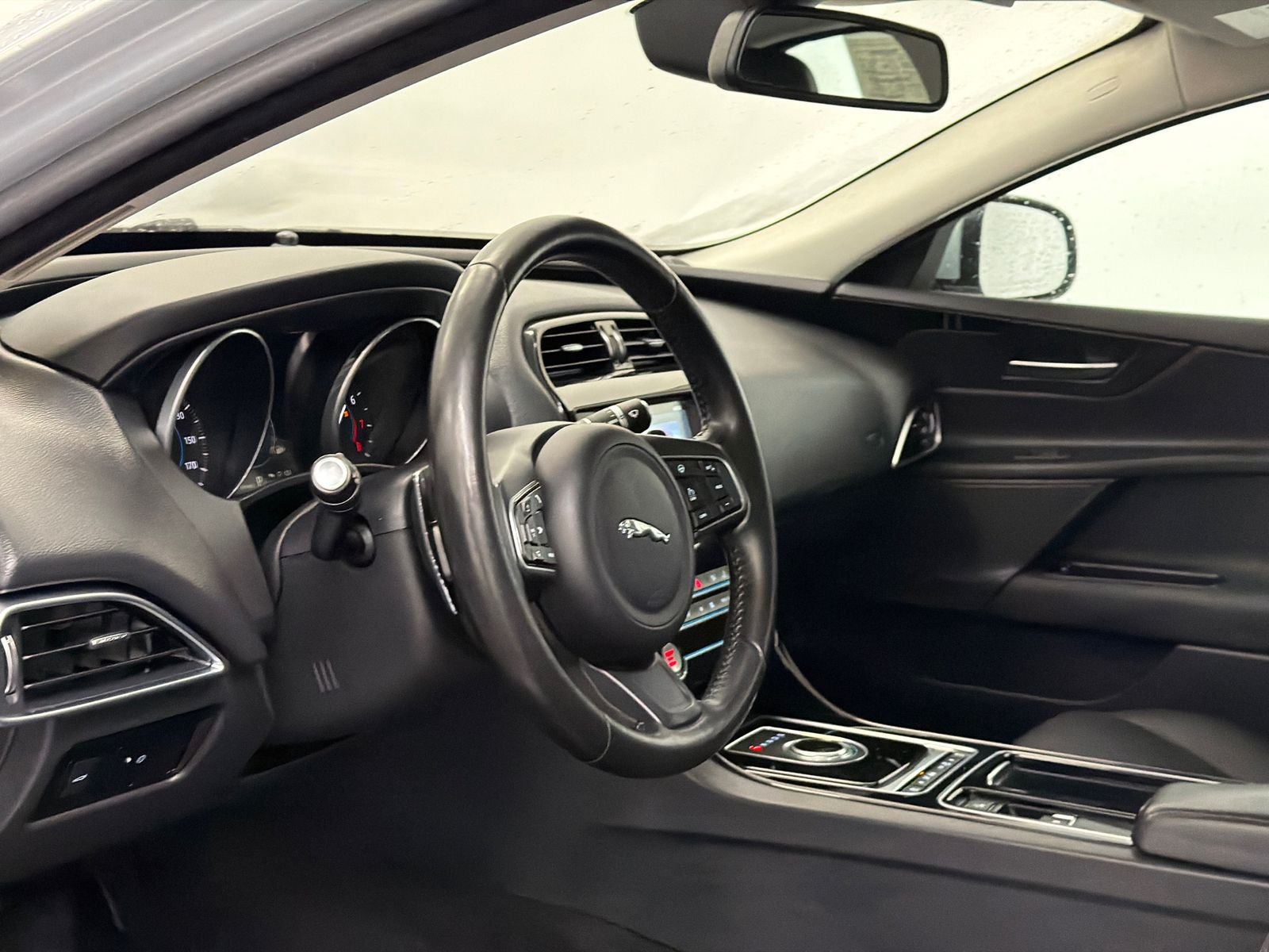 2018 Jaguar XE 25t