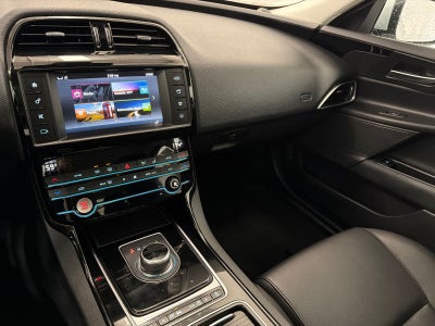 2018 Jaguar XE 25t
