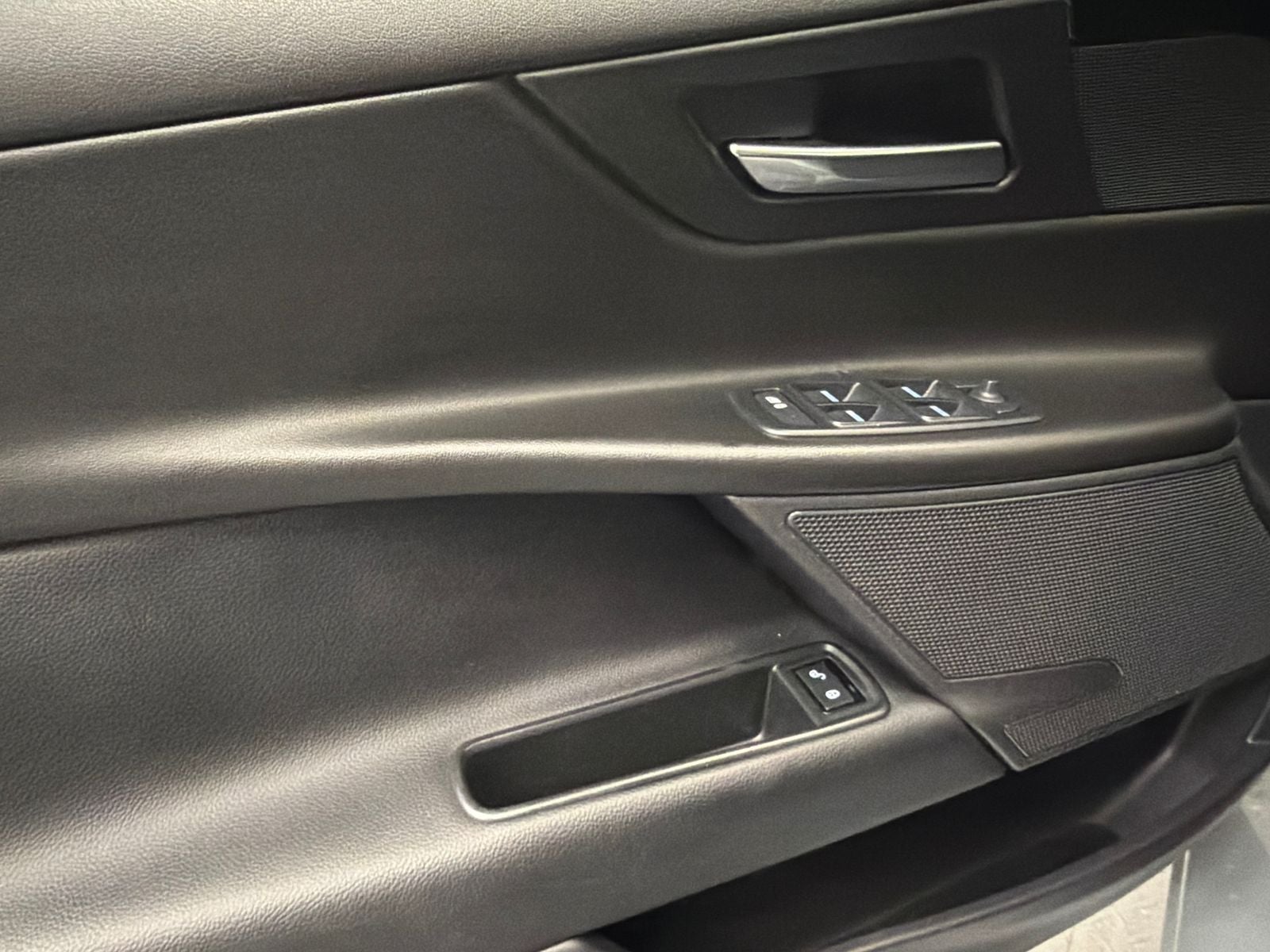 2018 Jaguar XE 25t
