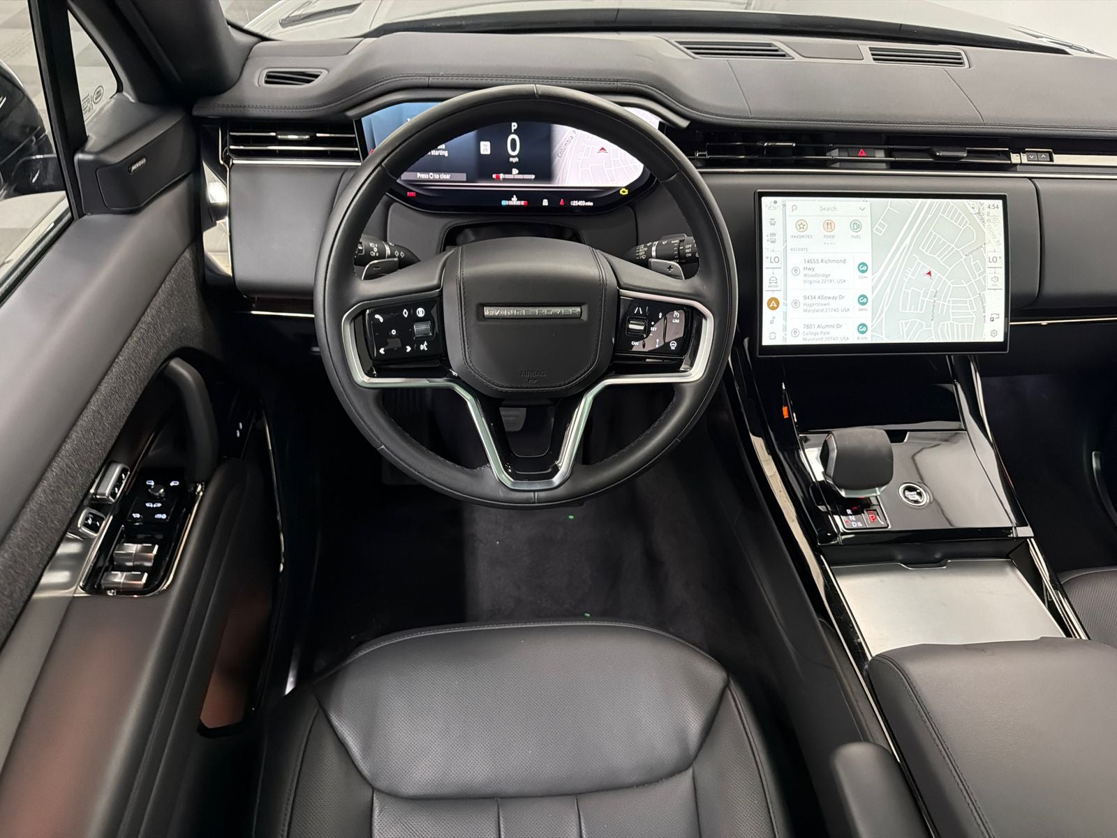 2025 Land Rover Range Rover Sport SE