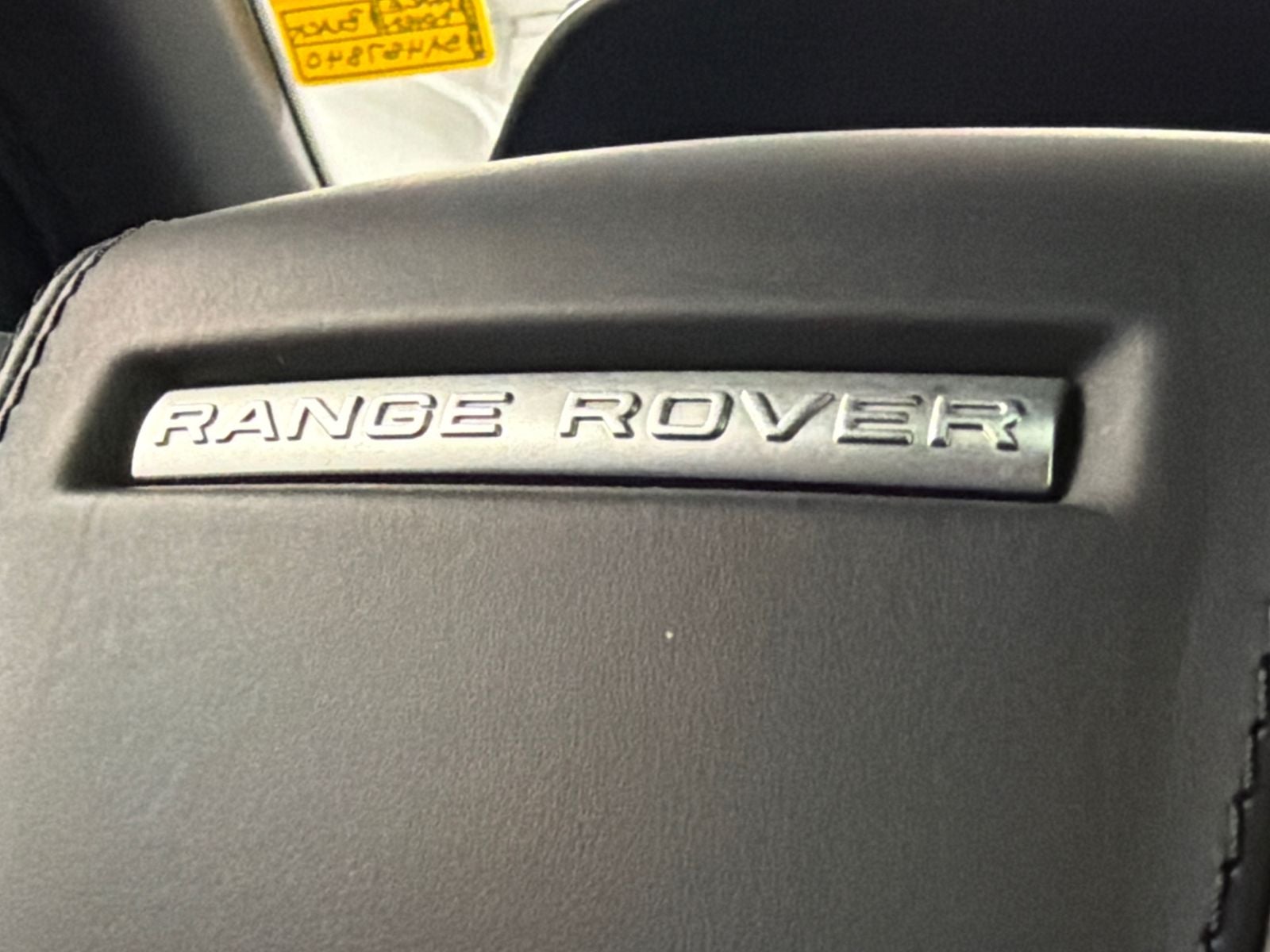 2025 Land Rover Range Rover Sport SE