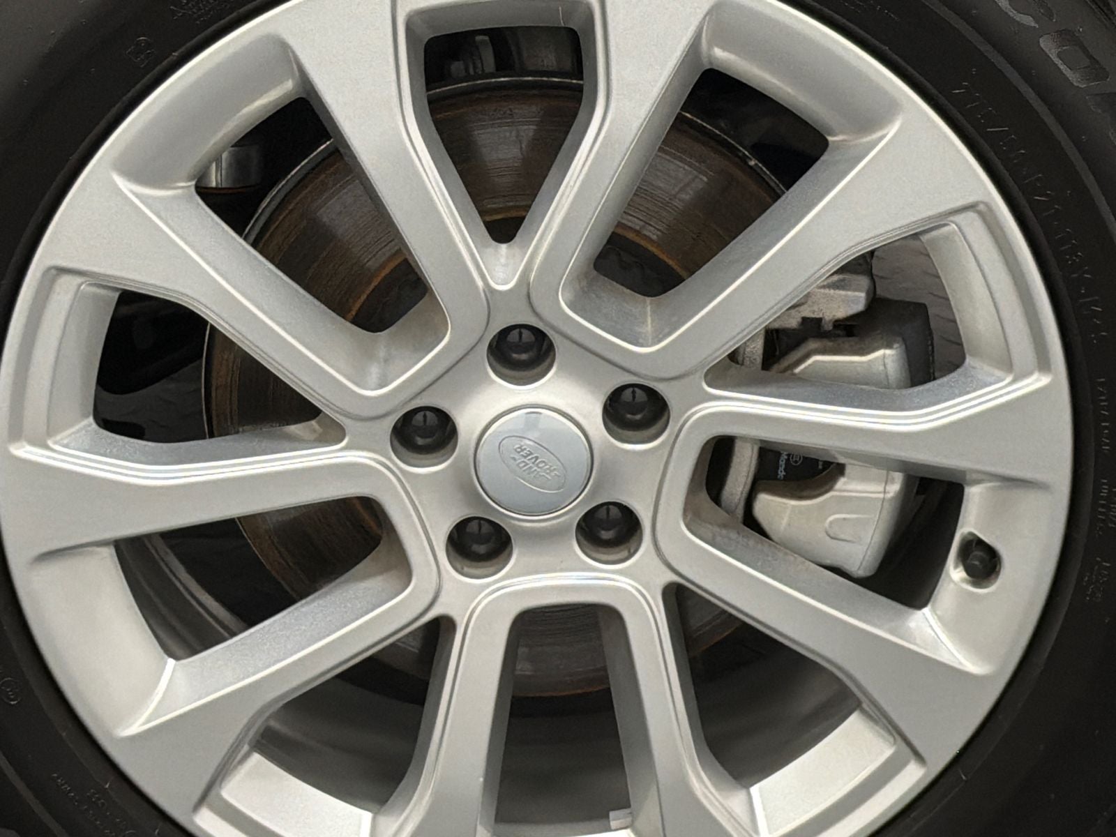 2025 Land Rover Range Rover Sport SE