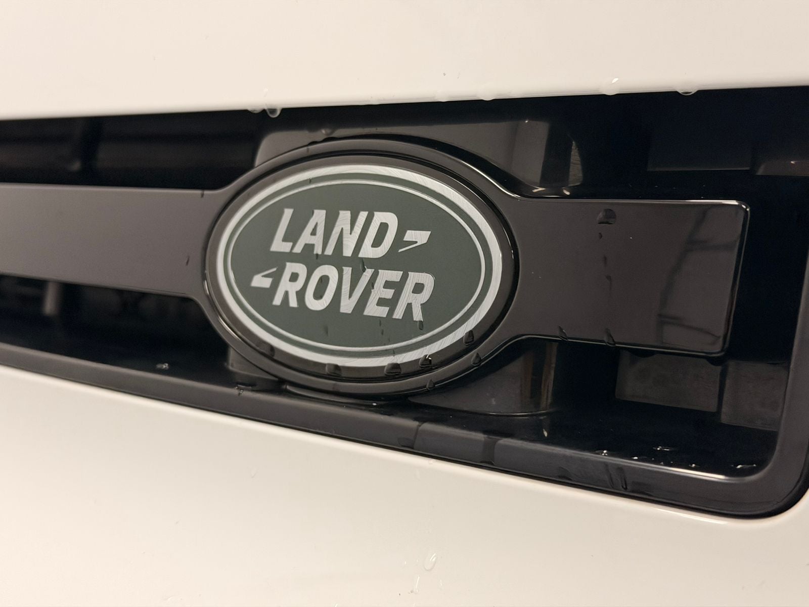 2025 Land Rover Defender 110 S