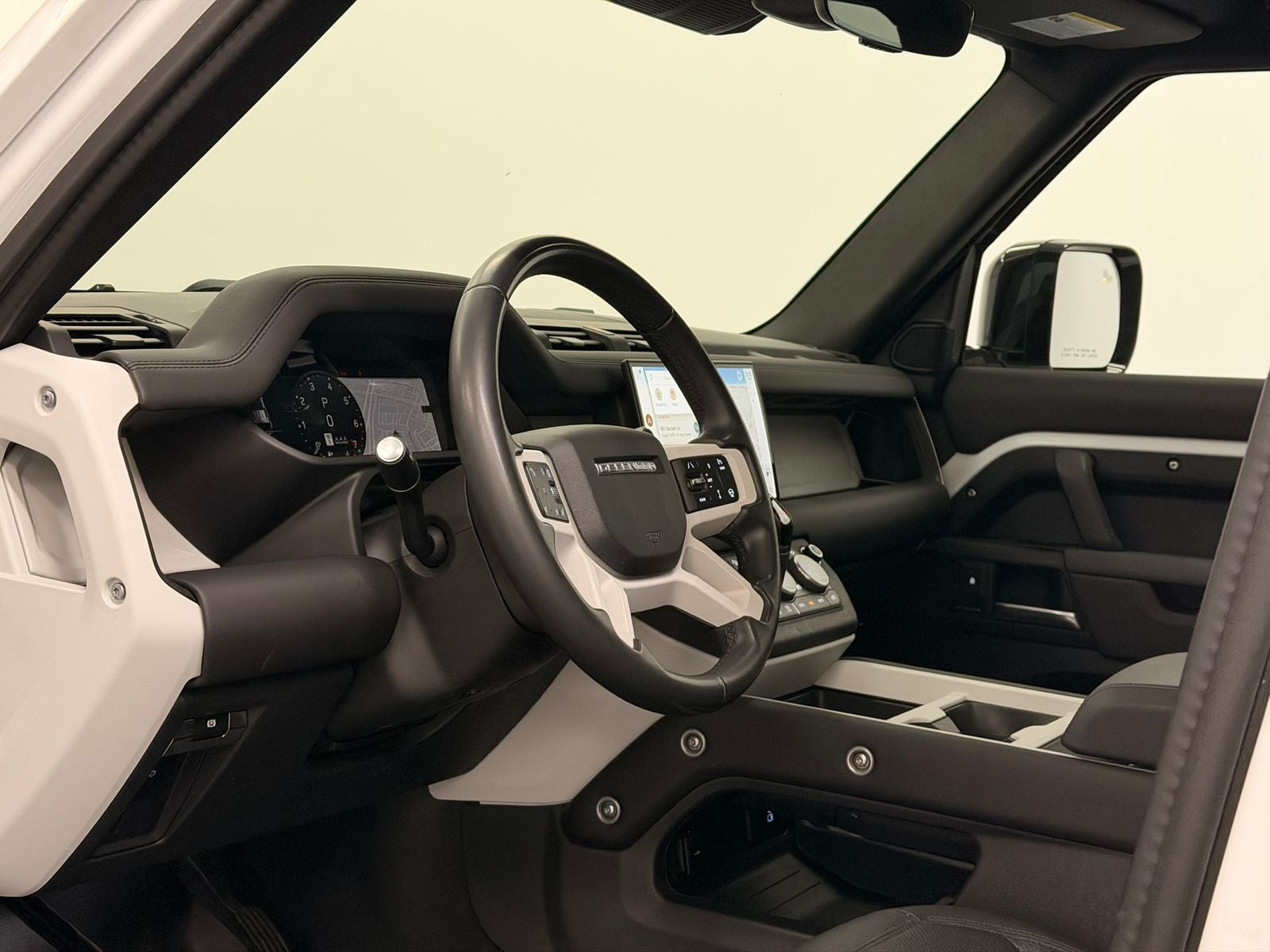 2025 Land Rover Defender 110 S
