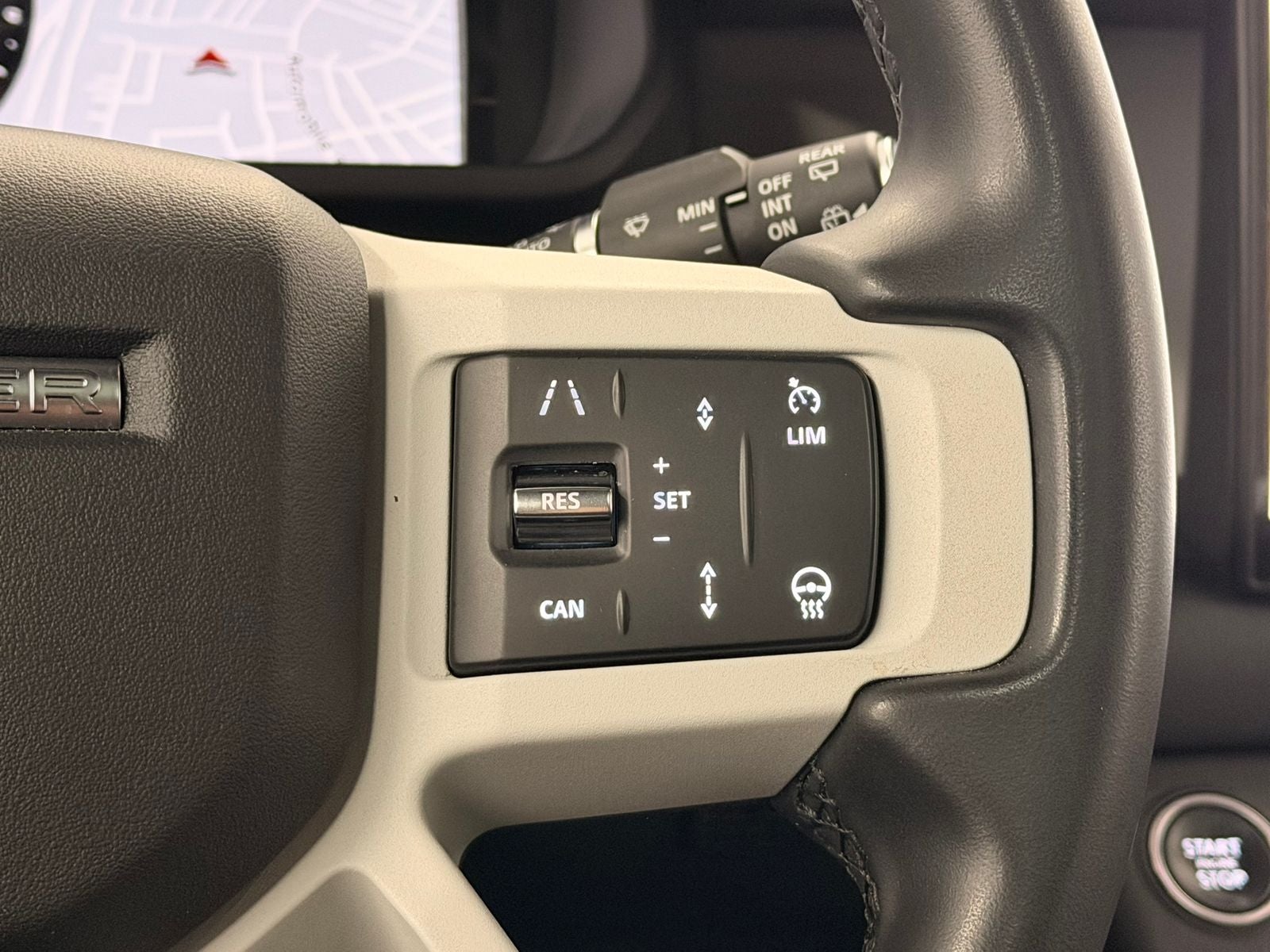 2025 Land Rover Defender 110 S