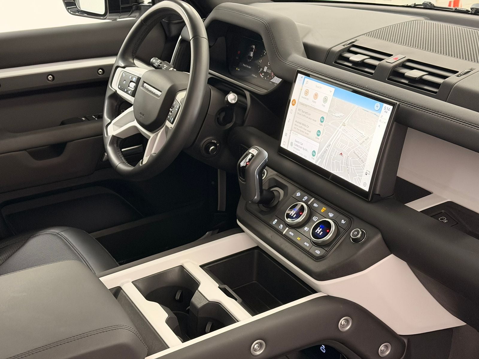 2025 Land Rover Defender 110 S