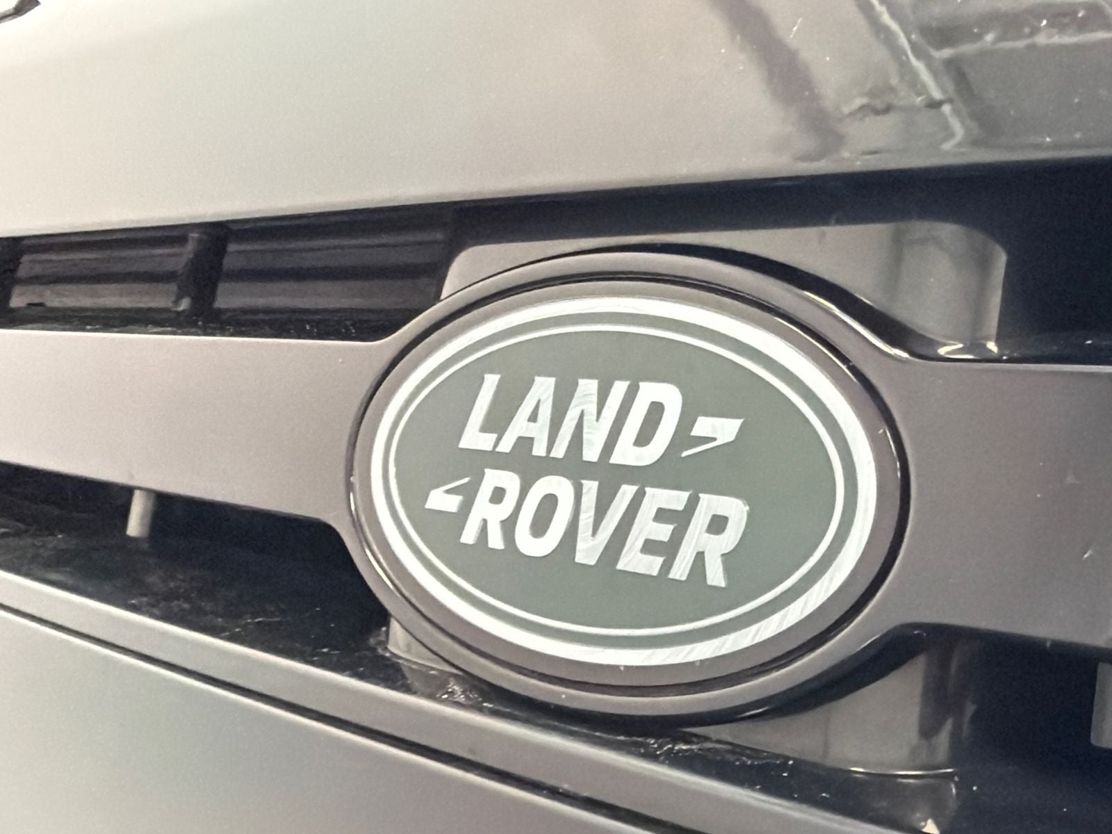 2025 Land Rover Defender 110 S