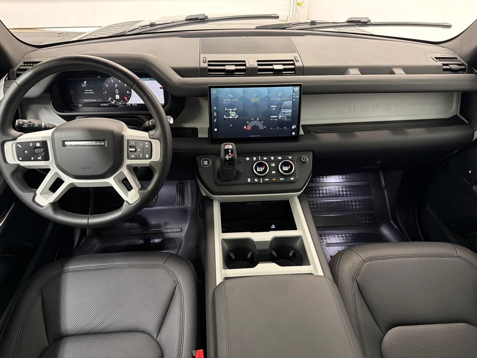 2025 Land Rover Defender 110 S