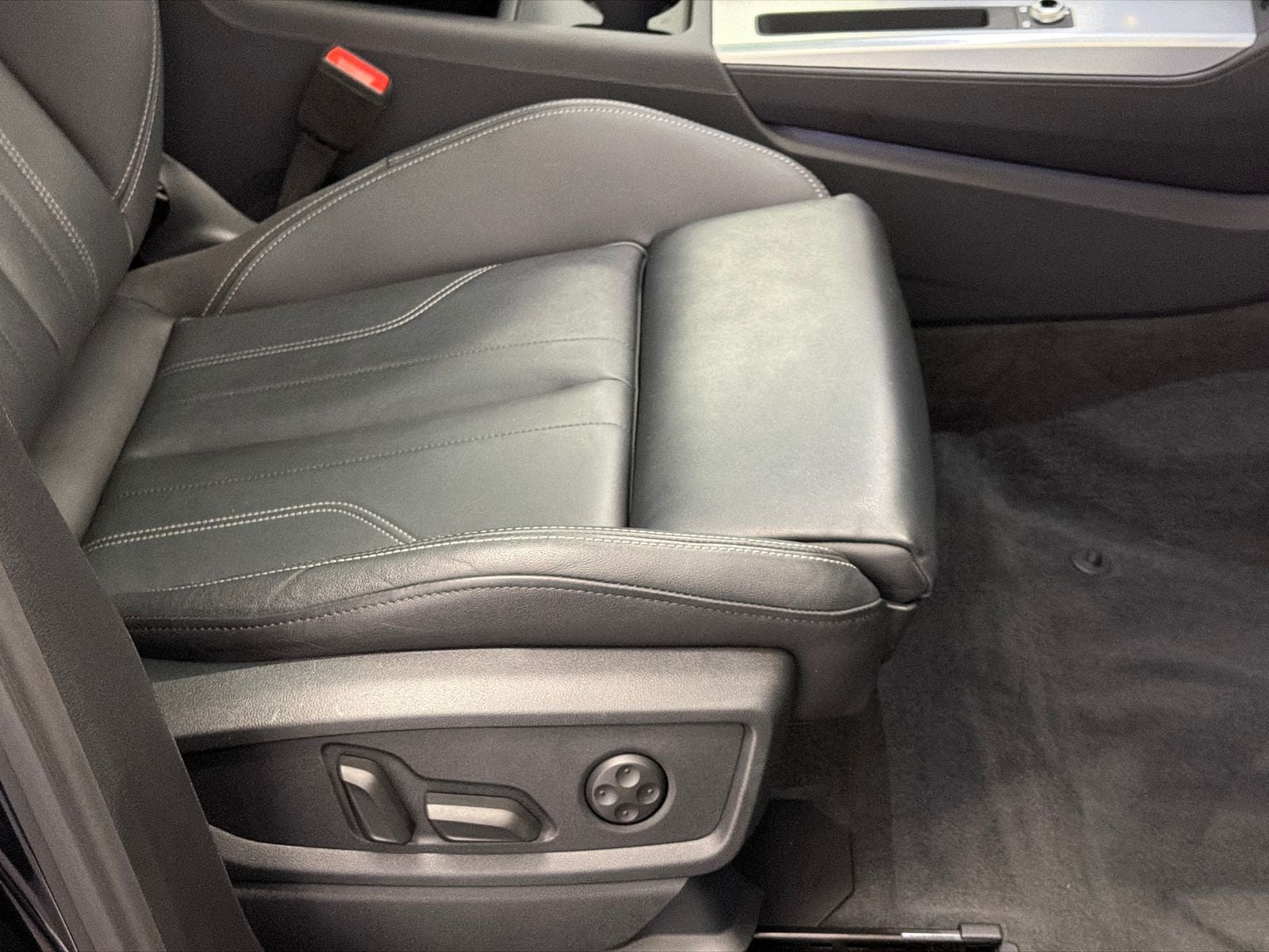 2025 Audi Q5 45 S line Premium quattro