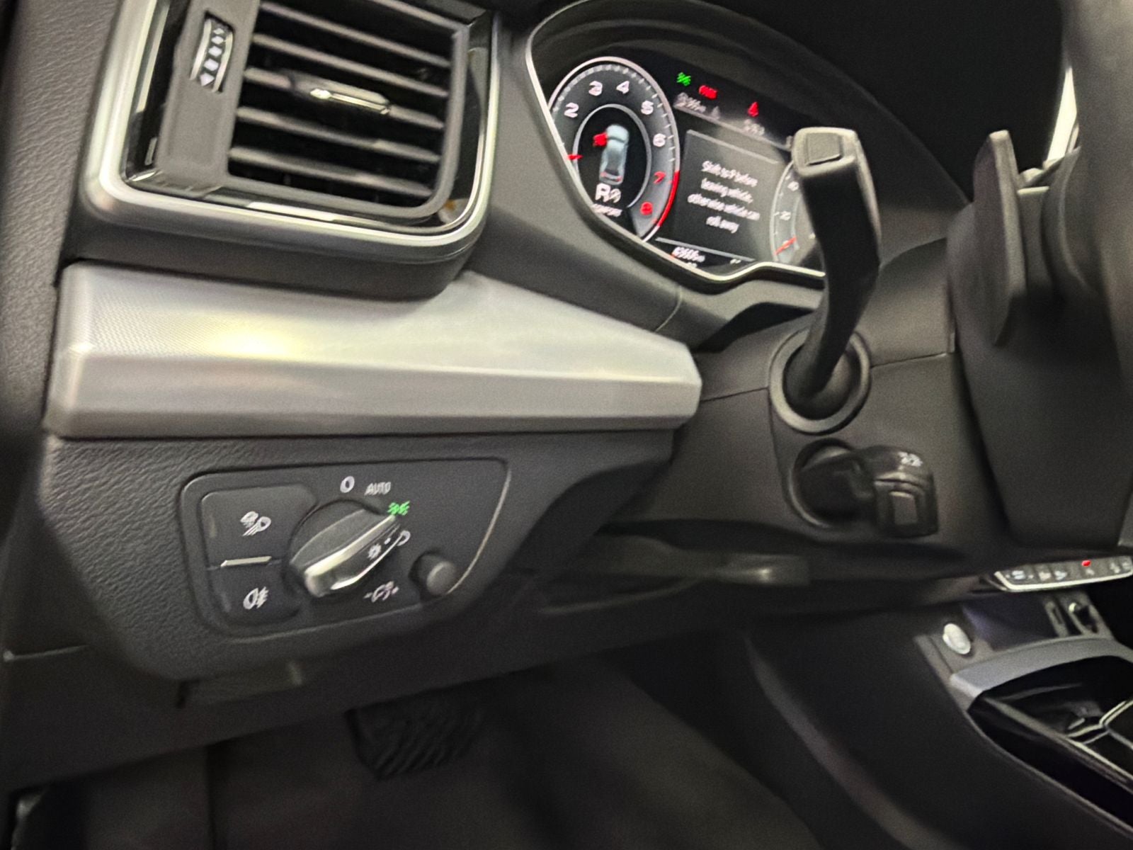 2025 Audi Q5 45 S line Premium quattro