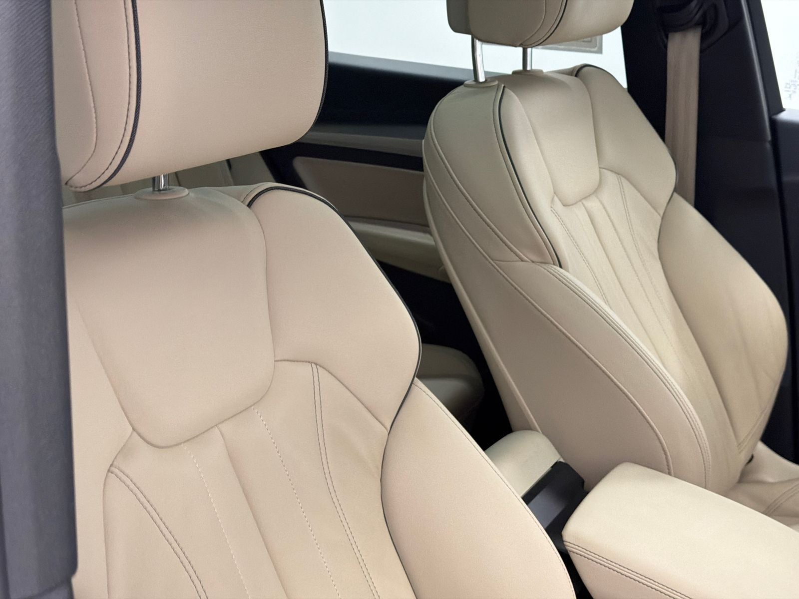 2025 Audi Q5 45 S line Premium quattro