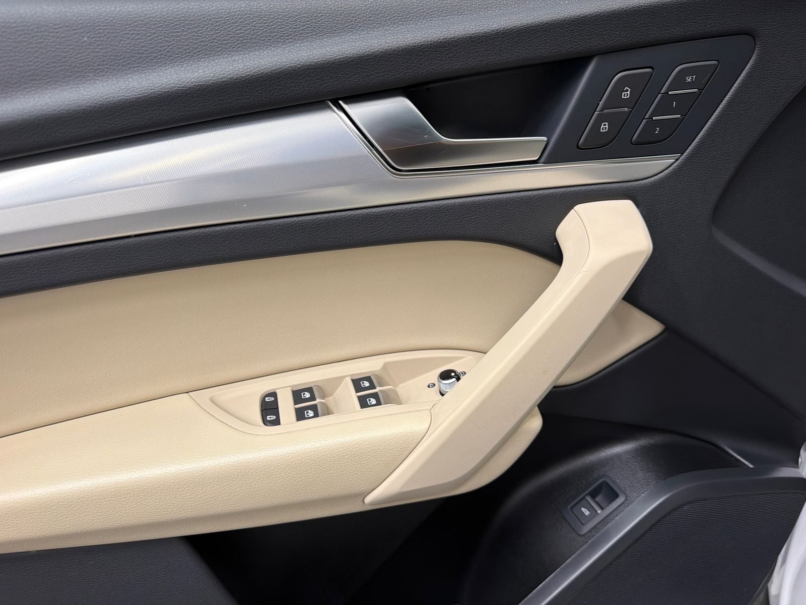 2025 Audi Q5 45 S line Premium quattro