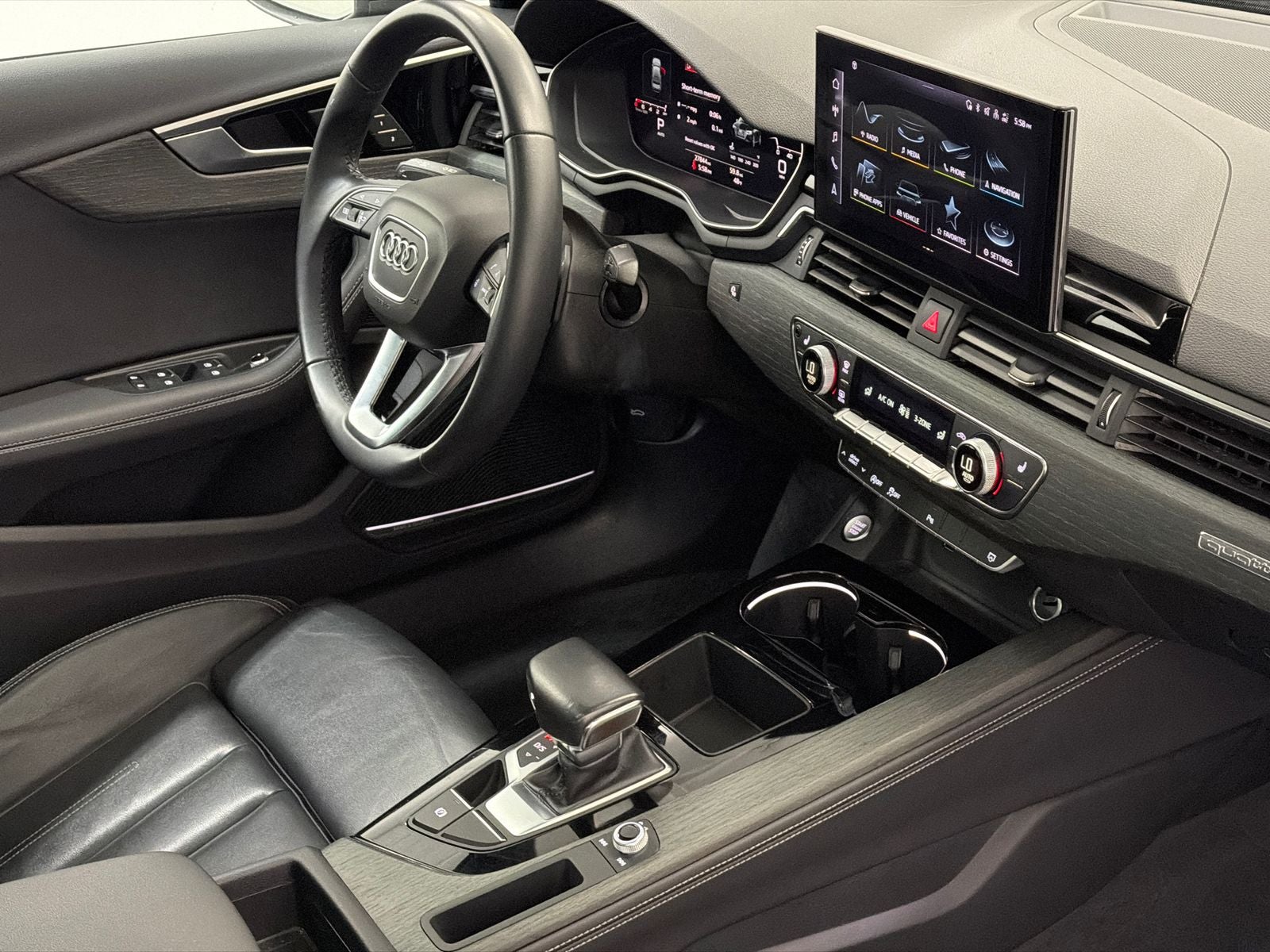 2024 Audi A4 45 S line Premium Plus quattro