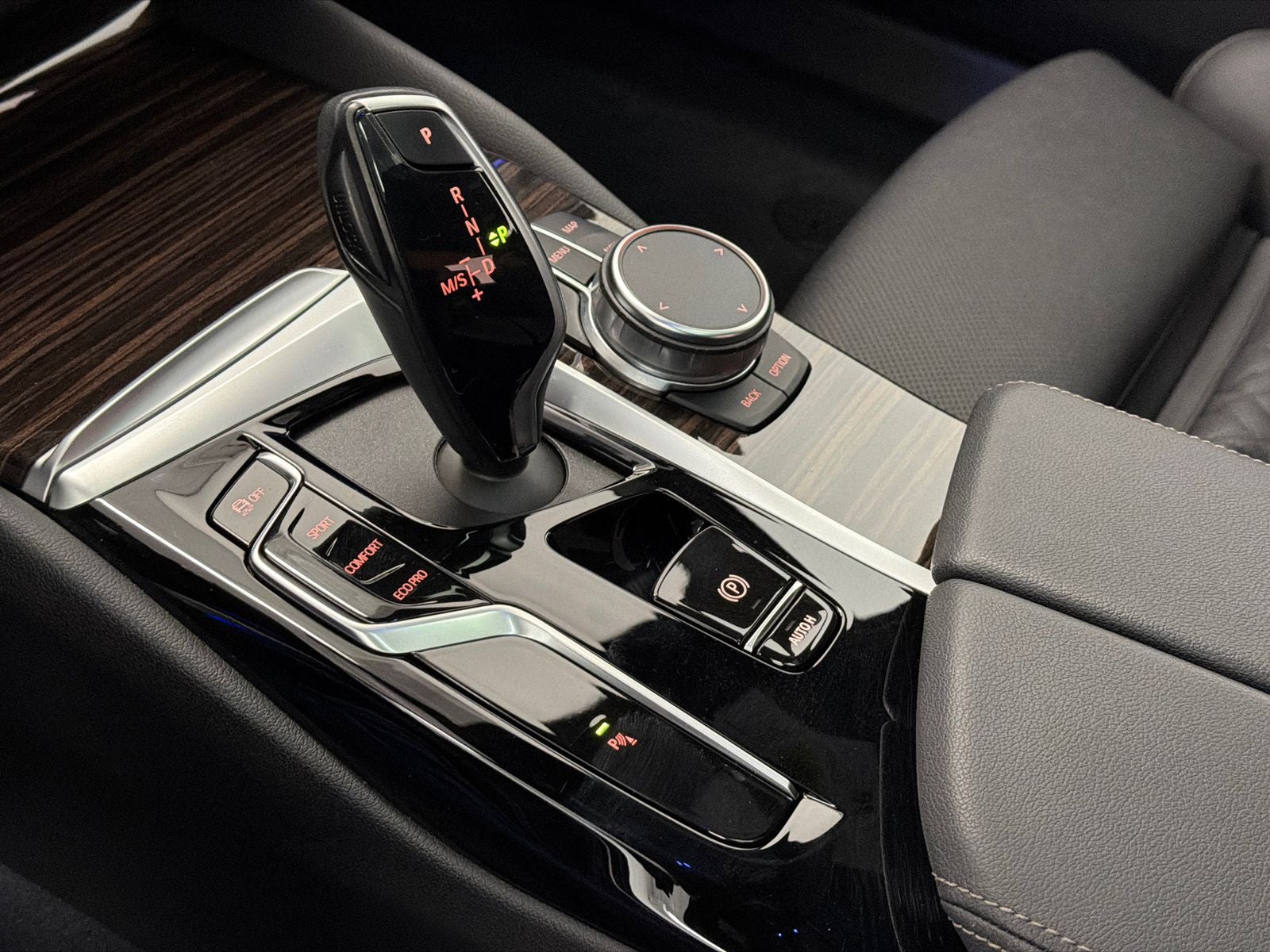 2023 BMW 5 Series 530i xDrive